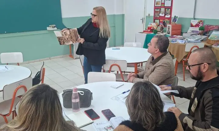 Rede Municipal de Santa Isabel realiza formação para alinhar inclusão e atendimento
