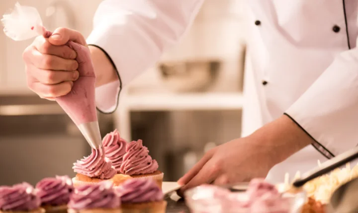 Santa Isabel abre inscrições para curso gratuito de confeitaria