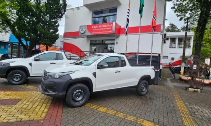 Santa Isabel compra dois veículos para ampliar atuação dos agentes municipais de trânsito
