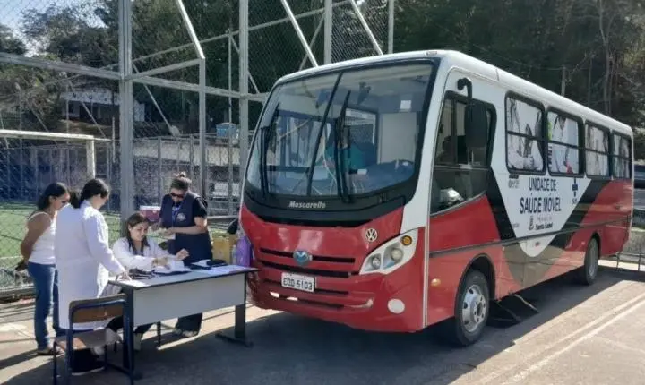 Unidade móvel de saúde leva serviços a 32 moradores da Vila Guilherme em Santa Isabel
